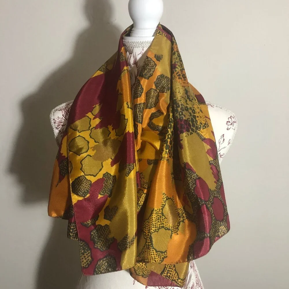 🌿 Vintage-Inspired Mustard & Oxblood Graphic Scarf  Mid-Century Modern